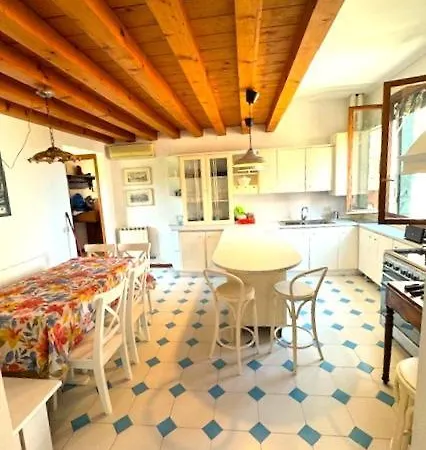 Giudecca Charme House Апартаменты Венеция